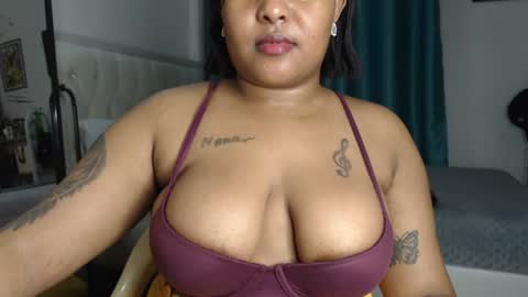 Annah online show from July 4, 10:38 pm