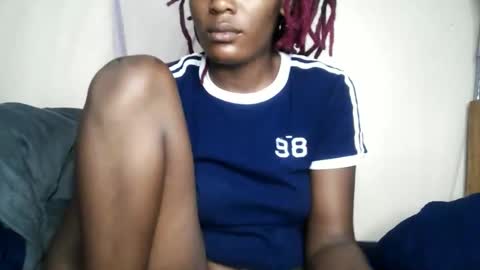 pretty_ass07 online show from May 18, 2:18 am