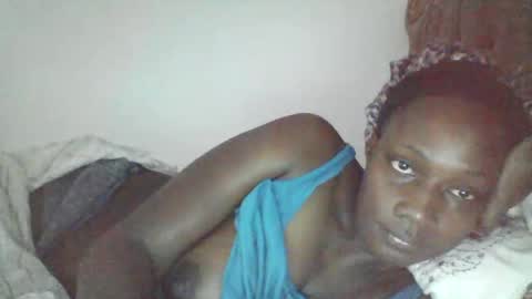 Snapshot of pretty_beib chatting on June 20, 7:22 am Karol online show from June 20, 7:22 am