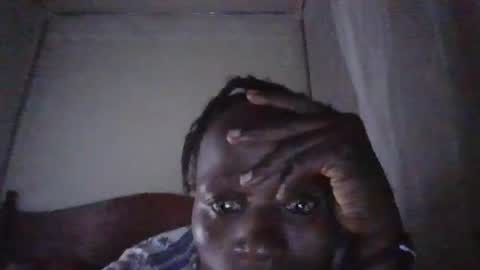 pretty_betty_ online show from March 12, 6:44 pm