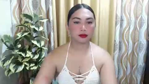 elennah online show from May 26, 6:09 am