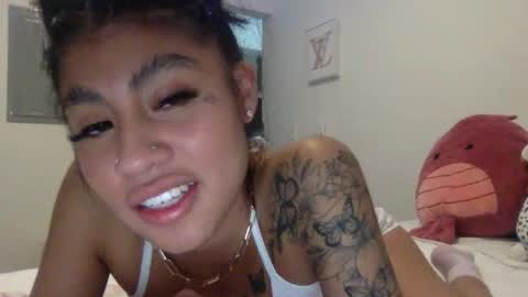 pretty_girl828687 online show from February 21, 10:44 pm