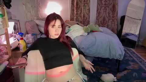 Snapshot of pretty_in_p1nk chatting on February 18, 1:21 am Sophie online show from February 18, 1:21 am