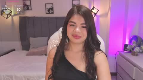pretty online show from May 8, 12:10 pm