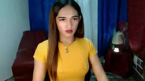 Snapshot of pretty_lady_kitty chatting on December 10, 9:44 am pretty_lady_kitty online show from December 10, 9:44 am