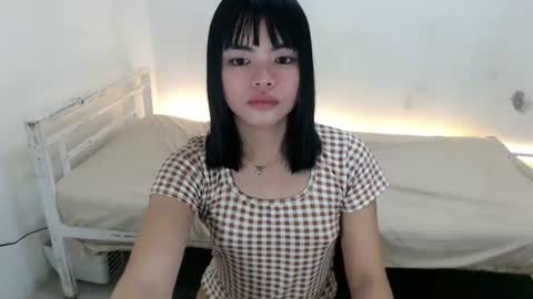Snapshot of pretty_little_baby18 chatting on July 23, 6:33 am Venus online show from July 23, 6:33 am