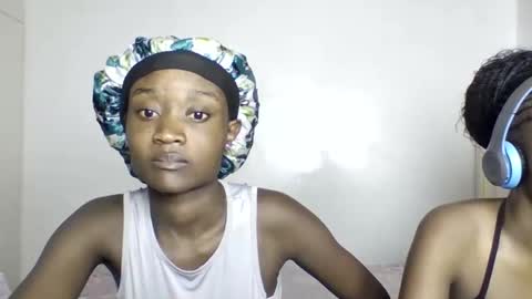 Snapshot of pretty_luv1 chatting on April 9, 10:26 pm pretty luv1 online show from April 9, 10:26 pm