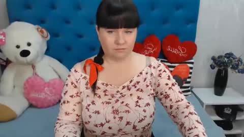 Snapshot of pretty_malika chatting on February 15, 6:33 am pretty_malika online show from February 15, 6:33 am