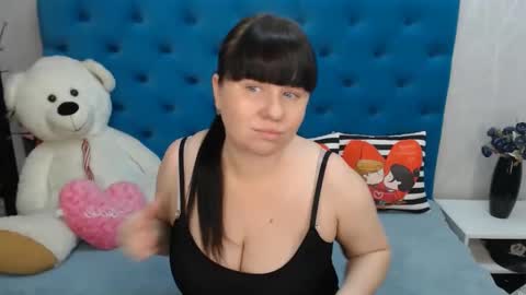 Snapshot of pretty_malika chatting on March 2, 4:50 am pretty_malika online show from March 2, 4:50 am