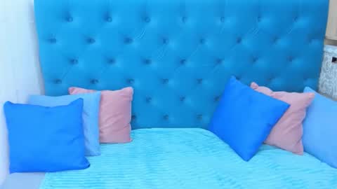 Snapshot of pretty_malika chatting on September 27, 12:59 am pretty_malika online show from September 27, 12:59 am