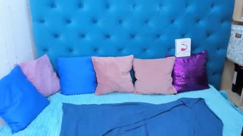 pretty_malika online show from October 10, 2:43 am