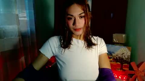 christina online show from February 20, 4:42 am