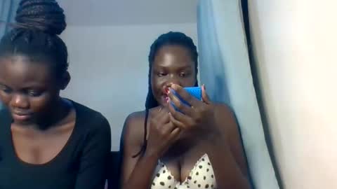Snapshot of pretty_naya1 chatting on October 1, 6:36 pm Naya online show from October 1, 6:36 pm