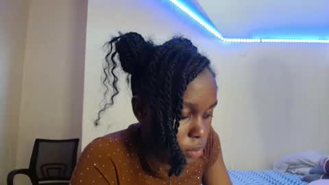 Snapshot of pretty_nyra chatting on April 24, 4:59 am Nyra online show from April 24, 4:59 am