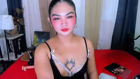 Snapshot of pretty_percy chatting on April 22, 7:11 am hi im percy online show from April 22, 7:11 am