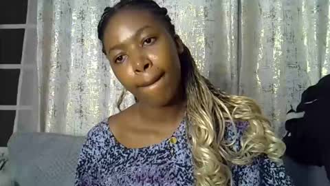 pretty_petite24 online show from February 21, 3:13 pm