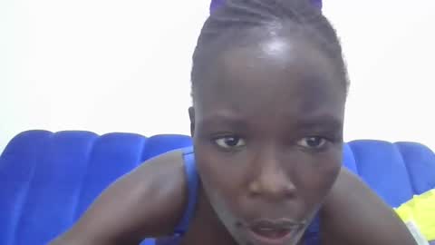 Snapshot of pretty_petite_ebony chatting on December 3, 1:52 am pretty_petite_ebony online show from December 3, 1:52 am