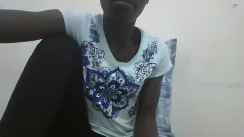 Snapshot of pretty_petite_ebony chatting on December 6, 11:25 pm pretty_petite_ebony online show from December 6, 11:25 pm