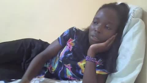 Snapshot of pretty_petite_ebony chatting on January 13, 10:35 pm pretty_petite_ebony online show from January 13, 10:35 pm