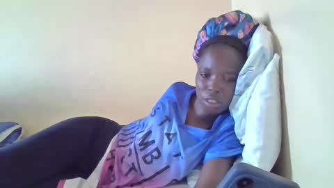 Snapshot of pretty_petite_ebony chatting on February 9, 11:04 am pretty_petite_ebony online show from February 9, 11:04 am