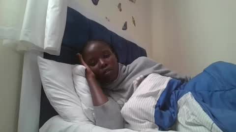Snapshot of pretty_petite_ebony chatting on September 21, 2:29 pm pretty_petite_ebony online show from September 21, 2:29 pm