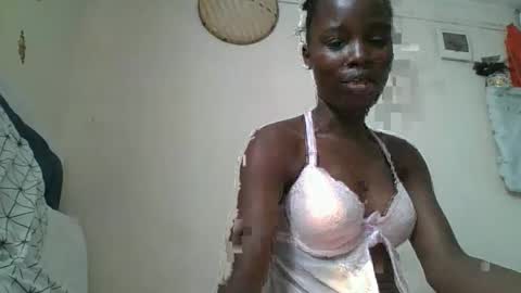 Snapshot of pretty_petite_ebony chatting on January 9, 12:08 pm pretty_petite_ebony online show from January 9, 12:08 pm