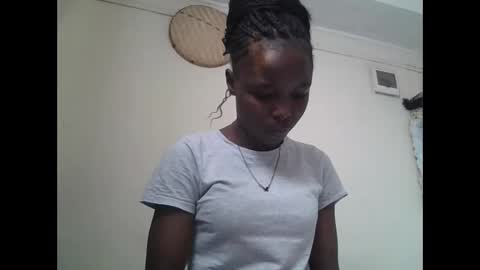 Snapshot of pretty_petite_ebony chatting on January 12, 12:10 pm pretty_petite_ebony online show from January 12, 12:10 pm