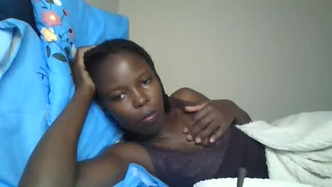 Snapshot of pretty_petite_ebony chatting on February 3, 3:48 am pretty_petite_ebony online show from February 3, 3:48 am