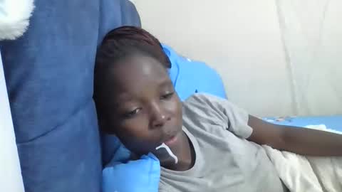 pretty_petite_ebony online show from May 4, 11:12 pm