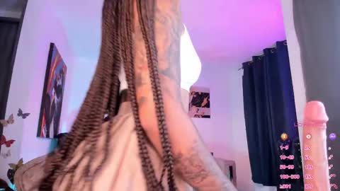 pretty_pettite online show from February 10, 11:34 pm