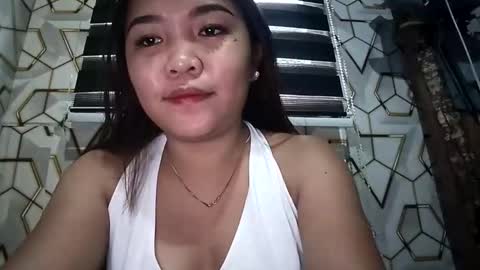 pretty_pharsa online show from June 6, 9:14 am