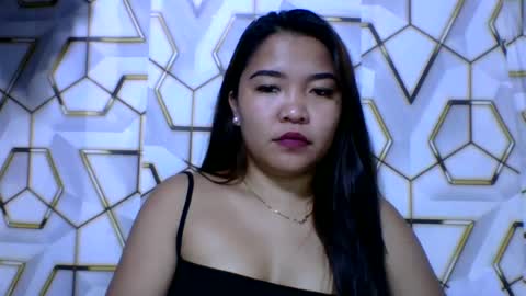 pretty_pharsa online show from June 14, 2:24 am