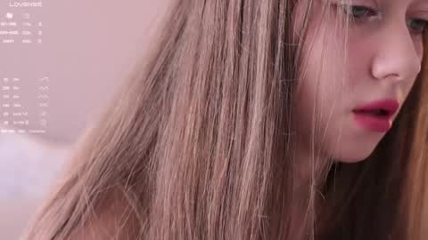 Snapshot of pretty_princess_elina chatting on March 31, 8:59 am Elina online show from March 31, 8:59 am