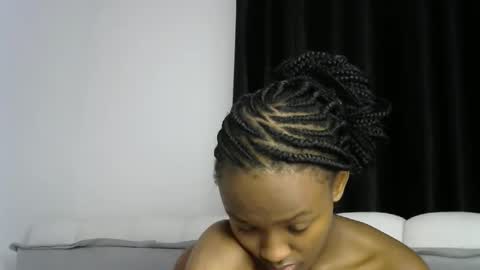 Snapshot of pretty_queennie chatting on June 11, 2:53 am Pretty doll online show from June 11, 2:53 am