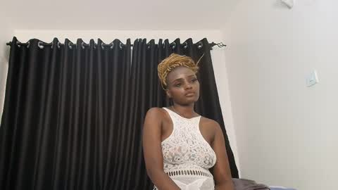 pretty_sexxxy online show from May 15, 8:16 pm