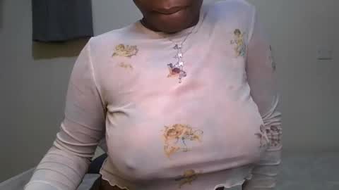 Snapshot of pretty_shila chatting on October 15, 2:50 pm pretty_shila online show from October 15, 2:50 pm