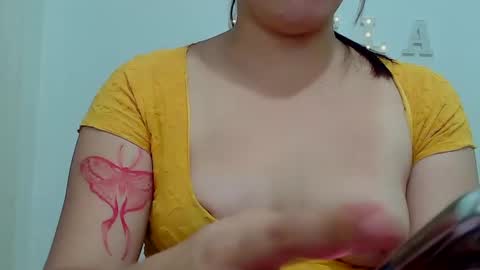 Snapshot of pretty_stela chatting on March 10, 12:26 pm pretty stela online show from March 10, 12:26 pm