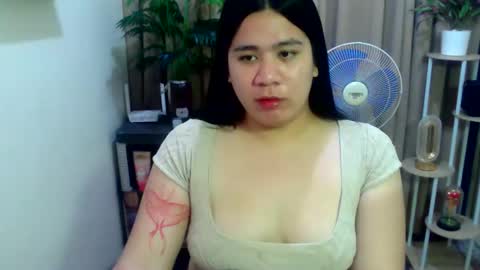 pretty stela online show from January 16, 1:37 pm