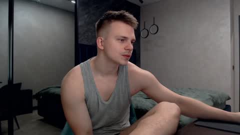 Snapshot of pretty_sweety chatting on December 8, 8:36 pm Justin online show from December 8, 8:36 pm