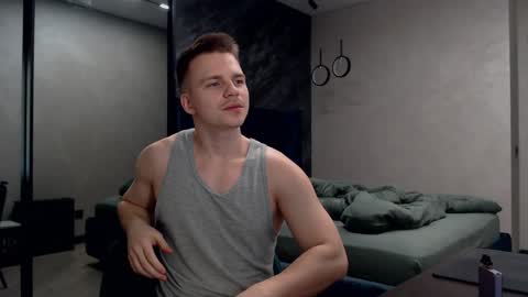 Snapshot of pretty_sweety chatting on December 9, 6:25 pm Justin online show from December 9, 6:25 pm