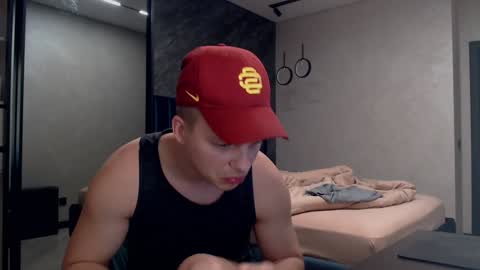 Snapshot of pretty_sweety chatting on January 2, 6:56 pm Justin online show from January 2, 6:56 pm