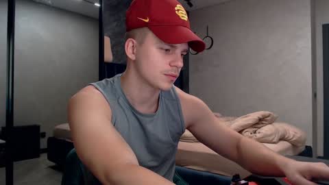 Snapshot of pretty_sweety chatting on January 6, 3:31 am Justin online show from January 6, 3:31 am