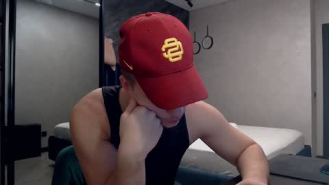 Snapshot of pretty_sweety chatting on January 29, 2:51 am Justin online show from January 29, 2:51 am