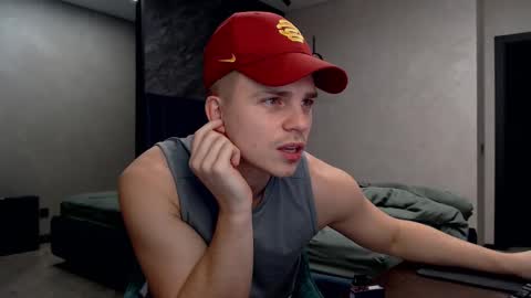 Snapshot of pretty_sweety chatting on February 15, 6:12 am Justin online show from February 15, 6:12 am