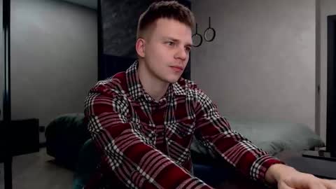 Snapshot of pretty_sweety chatting on February 18, 6:59 am Justin online show from February 18, 6:59 am