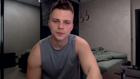 Snapshot of pretty_sweety chatting on February 24, 8:14 pm Justin online show from February 24, 8:14 pm