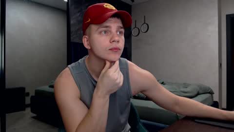 Snapshot of pretty_sweety chatting on March 5, 3:40 am Justin online show from March 5, 3:40 am