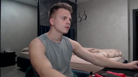 Justin online show from October 6, 4:10 am