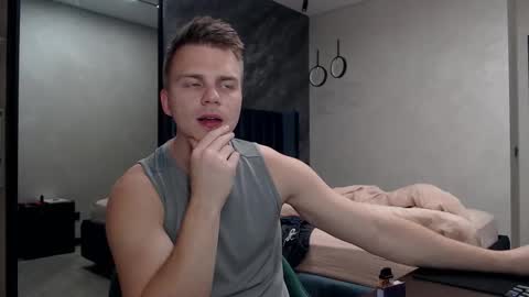 Justin online show from October 7, 3:14 am