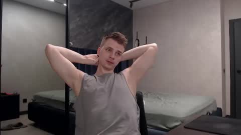 Snapshot of pretty_sweety chatting on June 18, 3:05 pm Justin online show from June 18, 3:05 pm